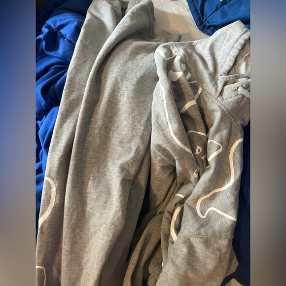 i have never worn this before its really new - Picture 1 of 3